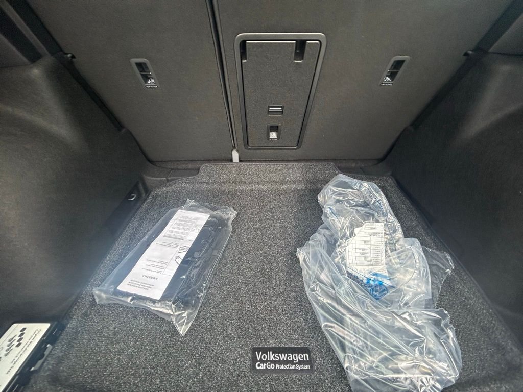 New 2026 Gray Volkswagen 1.5T S image 40