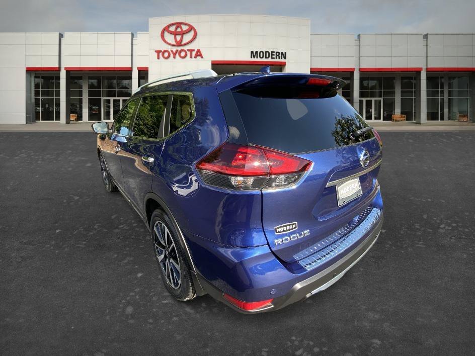 Used 2020 Caspian Blue Metallic Nissan SL image 2