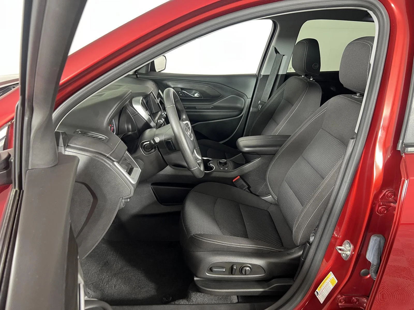 Used 2023 Volcanic Red Tintcoat GMC SLE image 12