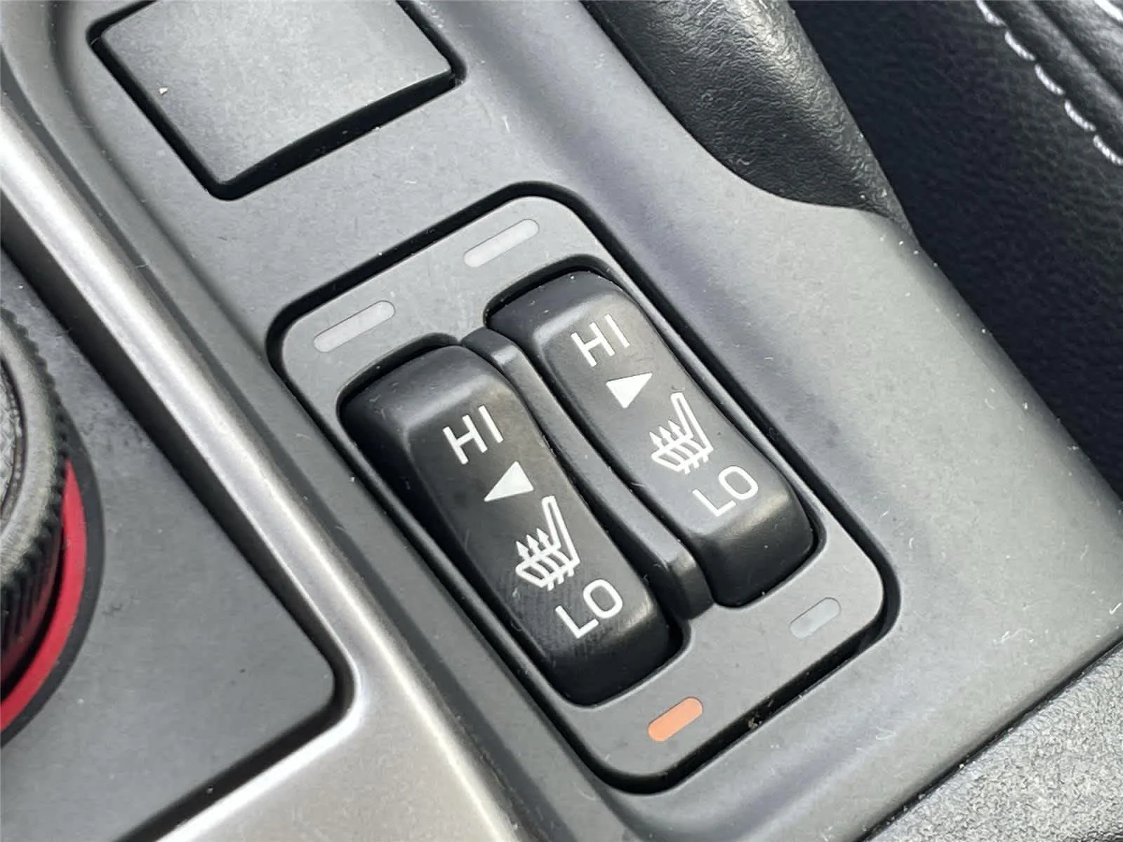 Used 2020 Magnetite Gray Metallic Subaru Premium image 24