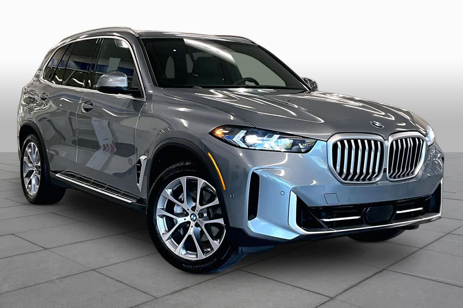 Used 2026  BMW xDrive40i image 3