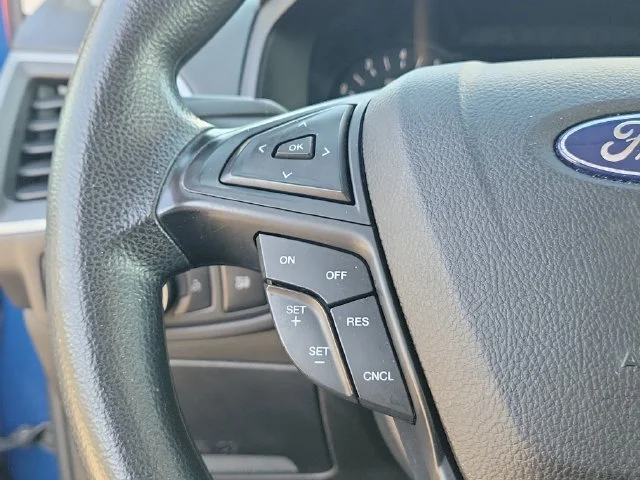2020 Ford Edge SE - Photo 24