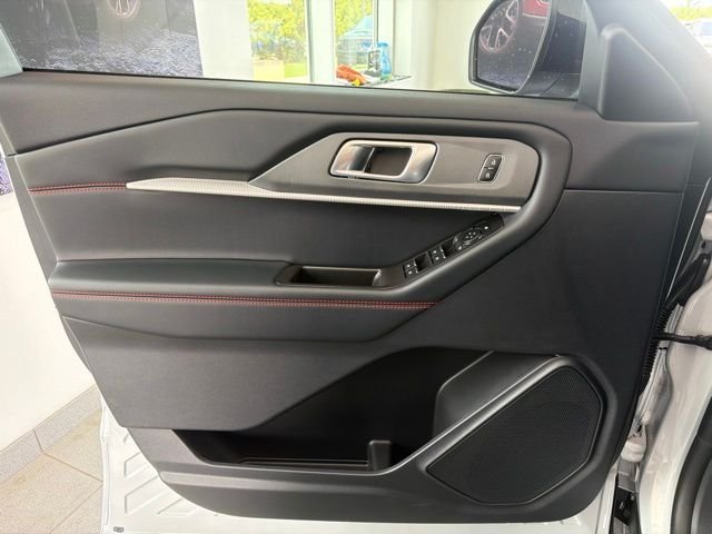 New 2026 Space White Metallic Ford ST-Line image 17