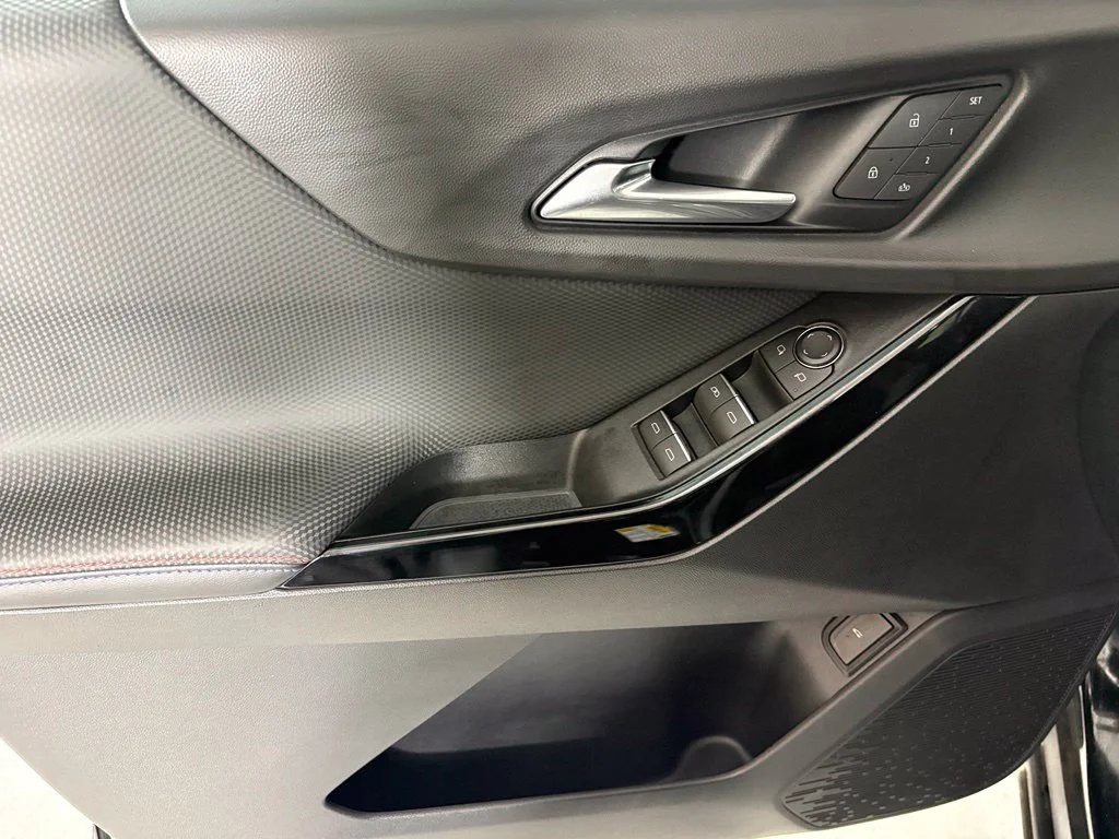 Used 2025 Black Chevrolet RS image 22
