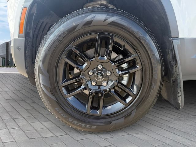 Certified Used 2025 White Land Rover S image 9
