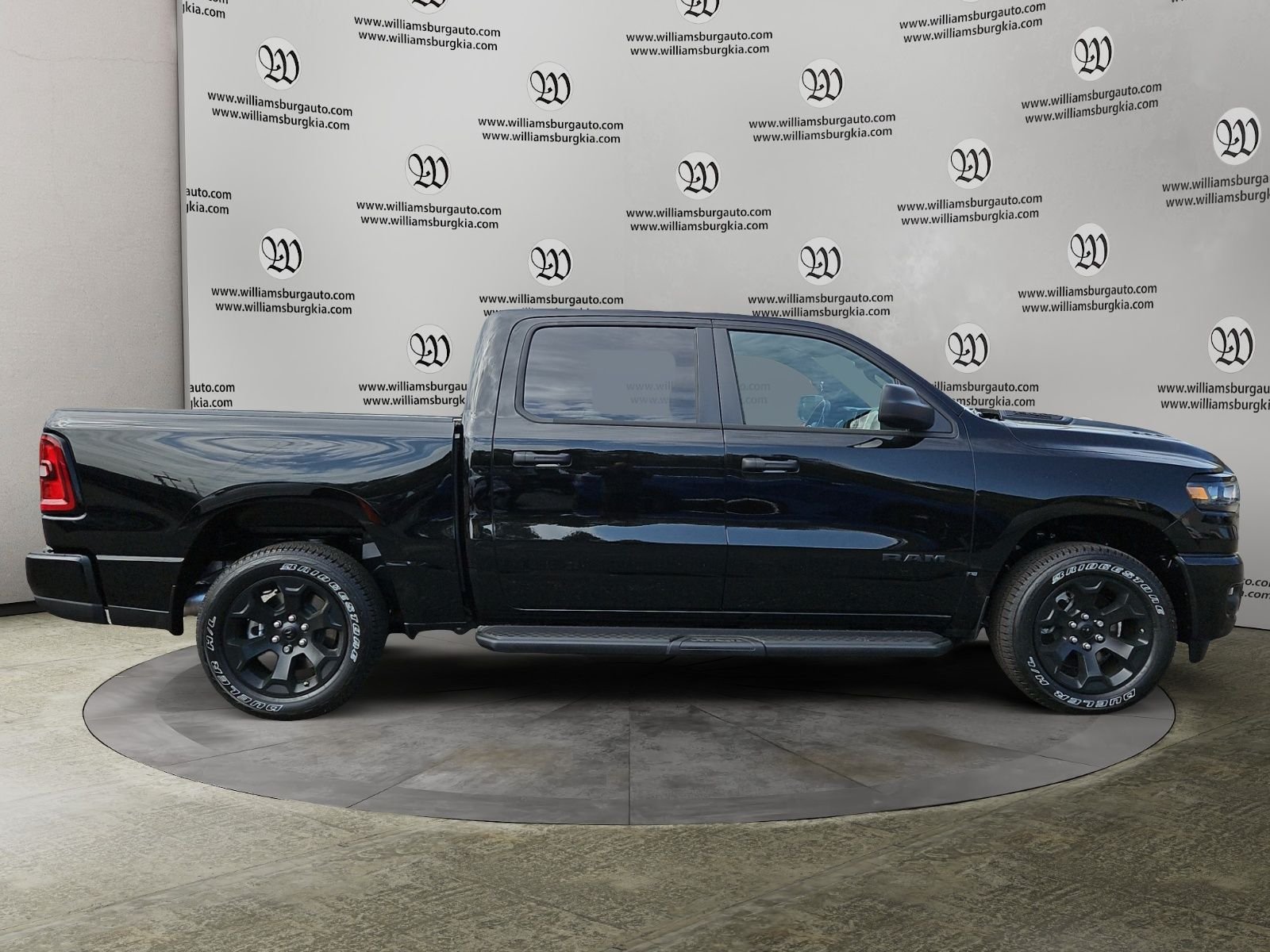New 2026 Diamond Black Crystal Pearlcoat RAM Express image 6