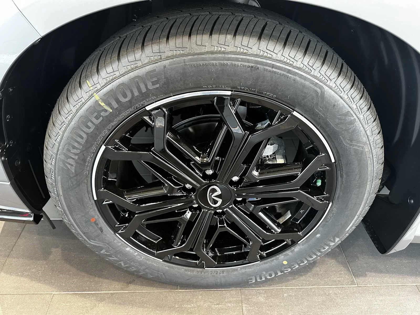 New 2027 2T DYNAMIC META INFINITI Sport 4WD image 6