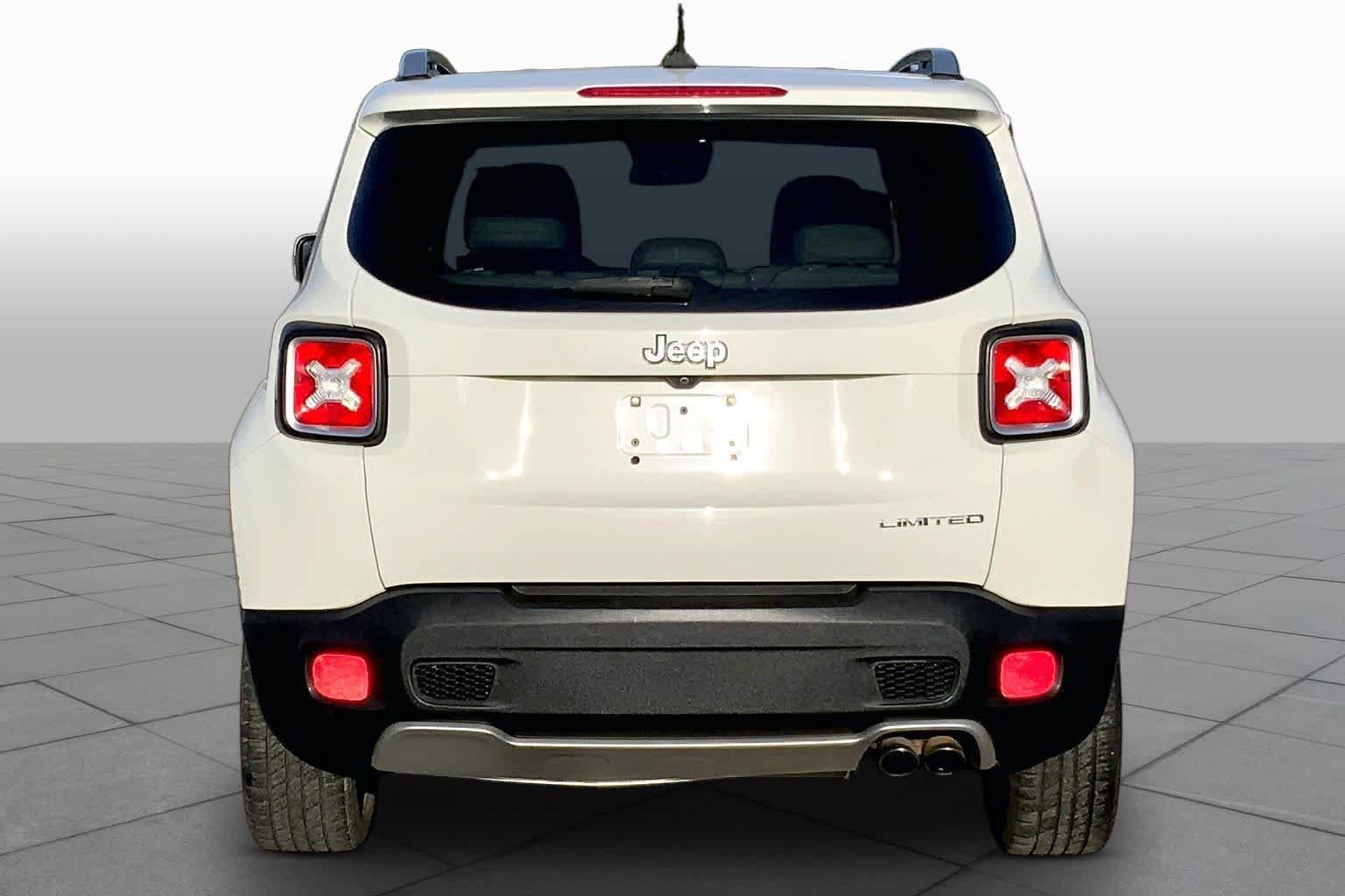Pre-Owned 2017 Jeep Renegade Limited