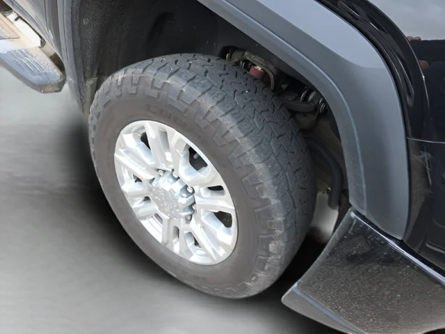 Used 2020 Black GMC Denali image 13