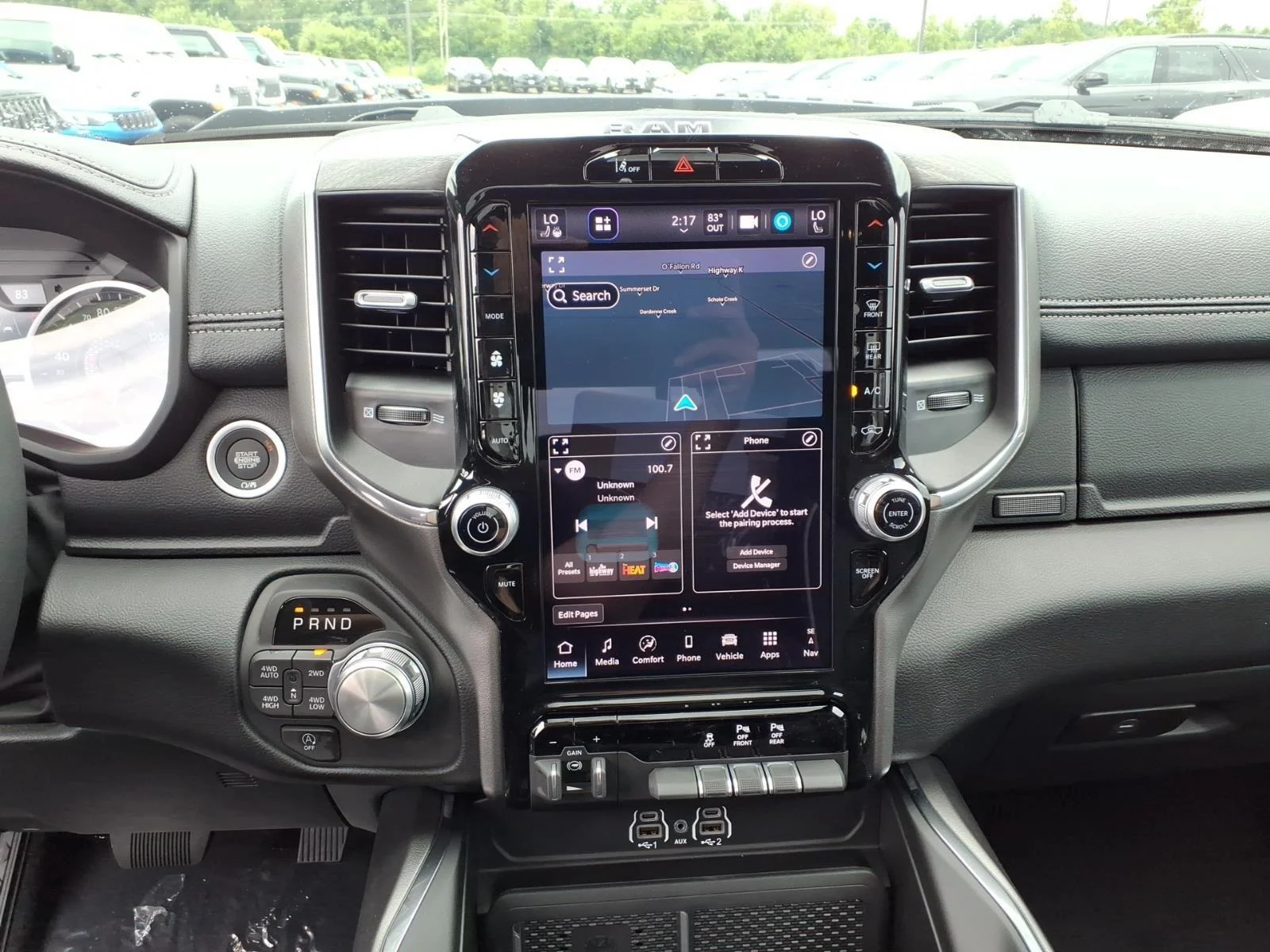 New 2026 Diamond Black Crystal Pearl-Coat Exterior Paint RAM Laramie image 6