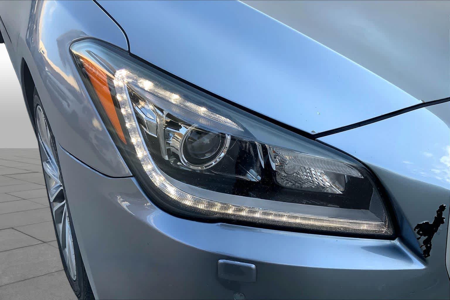 Used 2017 Parisian Gray Metallic Genesis 3.8L image 27
