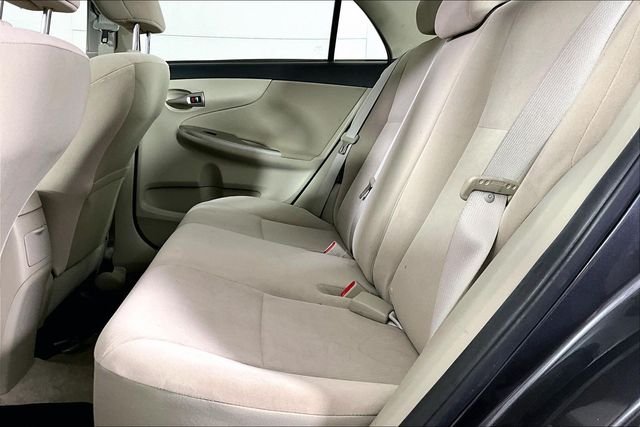 Used 2011 Gray Toyota LE image 2