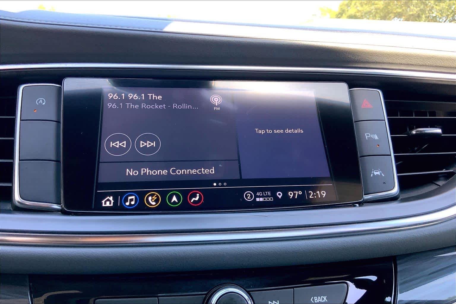 Used 2022 Summit White Buick Premium image 35