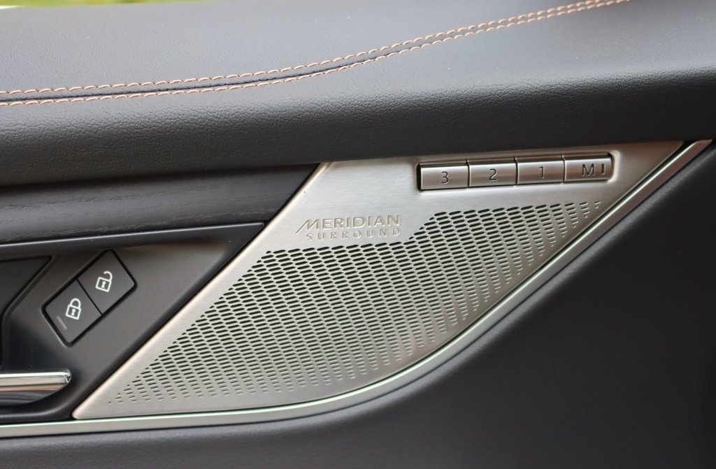 2026 JAGUAR F-PACE - Image 11