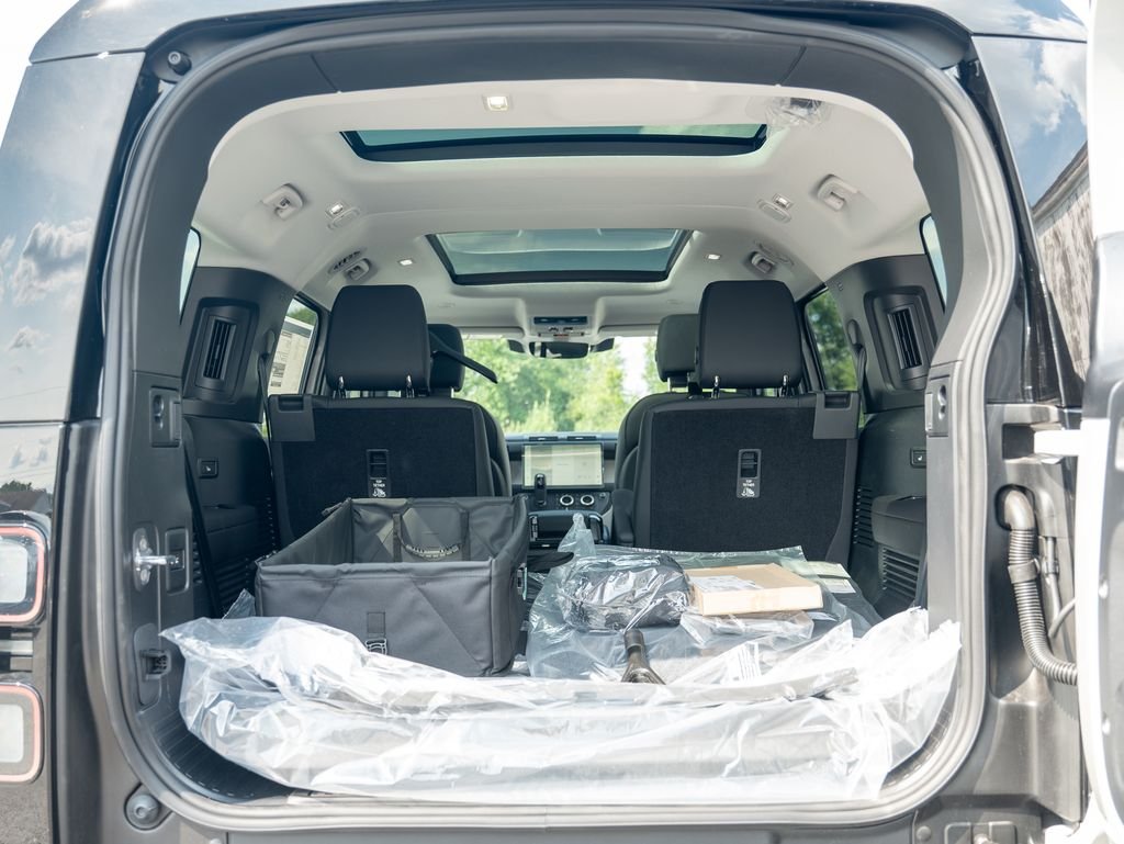 New 2026 Borasco Grey Land Rover S image 25