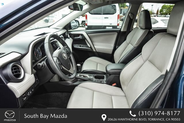 Used 2017 Blue Toyota Platinum image 17