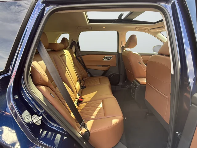 New 2026 Deep Ocean Blue Pearl Nissan Platinum image 25