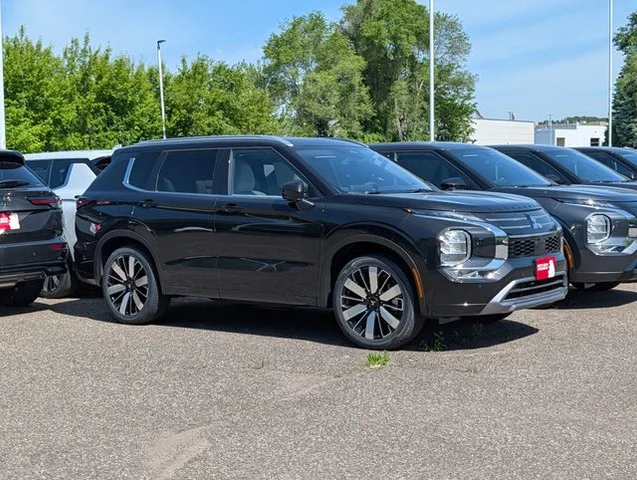 2026 Mitsubishi Outlander SEL