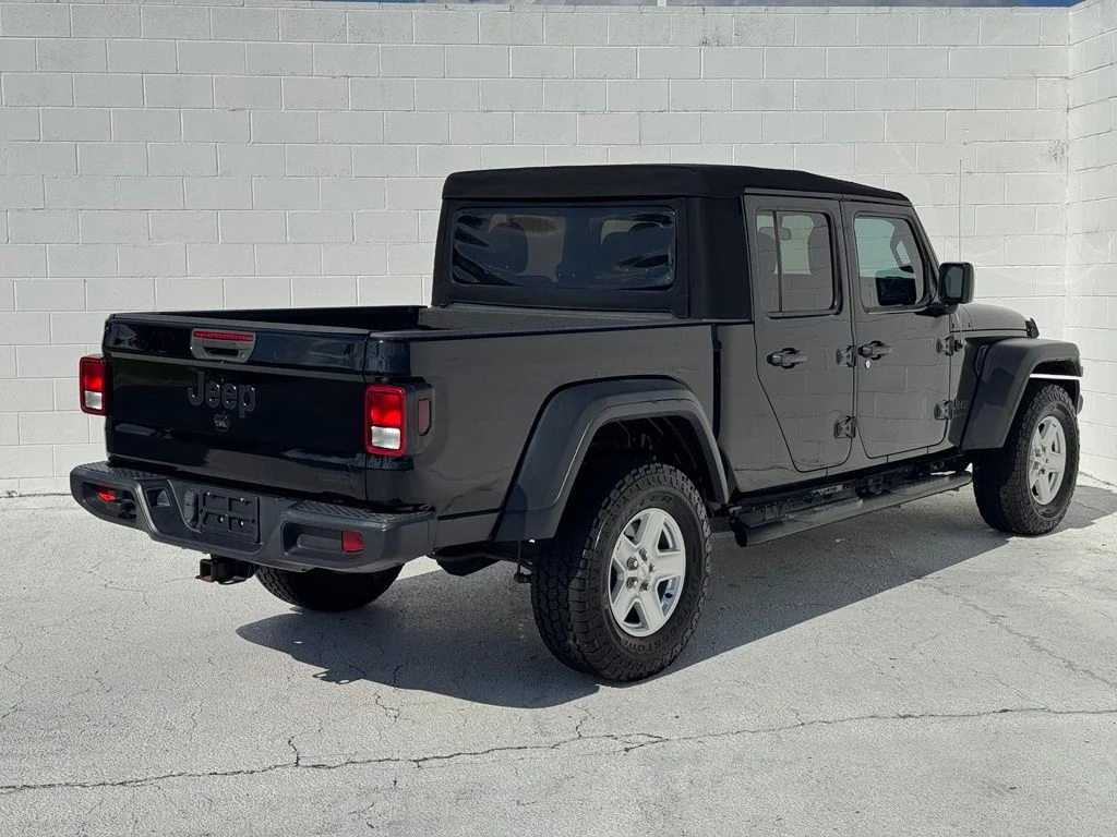 Used 2020 Black Jeep Sport image 11