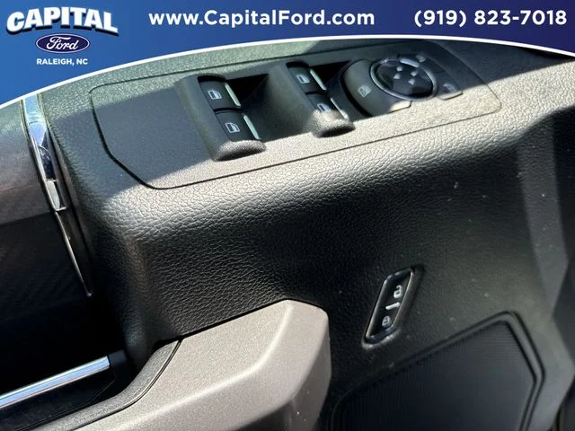 Used 2020 Black Ford XLT image 21