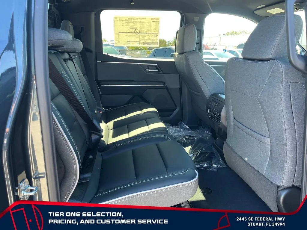 New 2026 Deep Ocean Metallic GMC Elevation Extended Range image 17