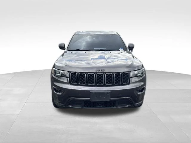 Used 2021 Gray Jeep Limited image 2