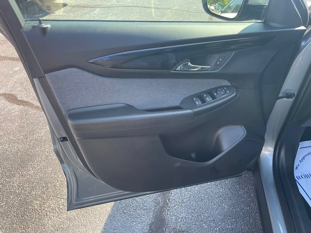 Used 2025 Sterling Gray Metallic Chevrolet LT image 13