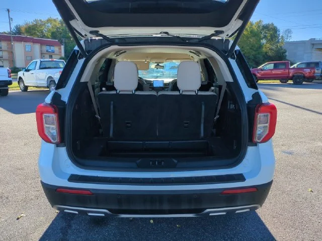 Used 2020 White Ford XLT image 31