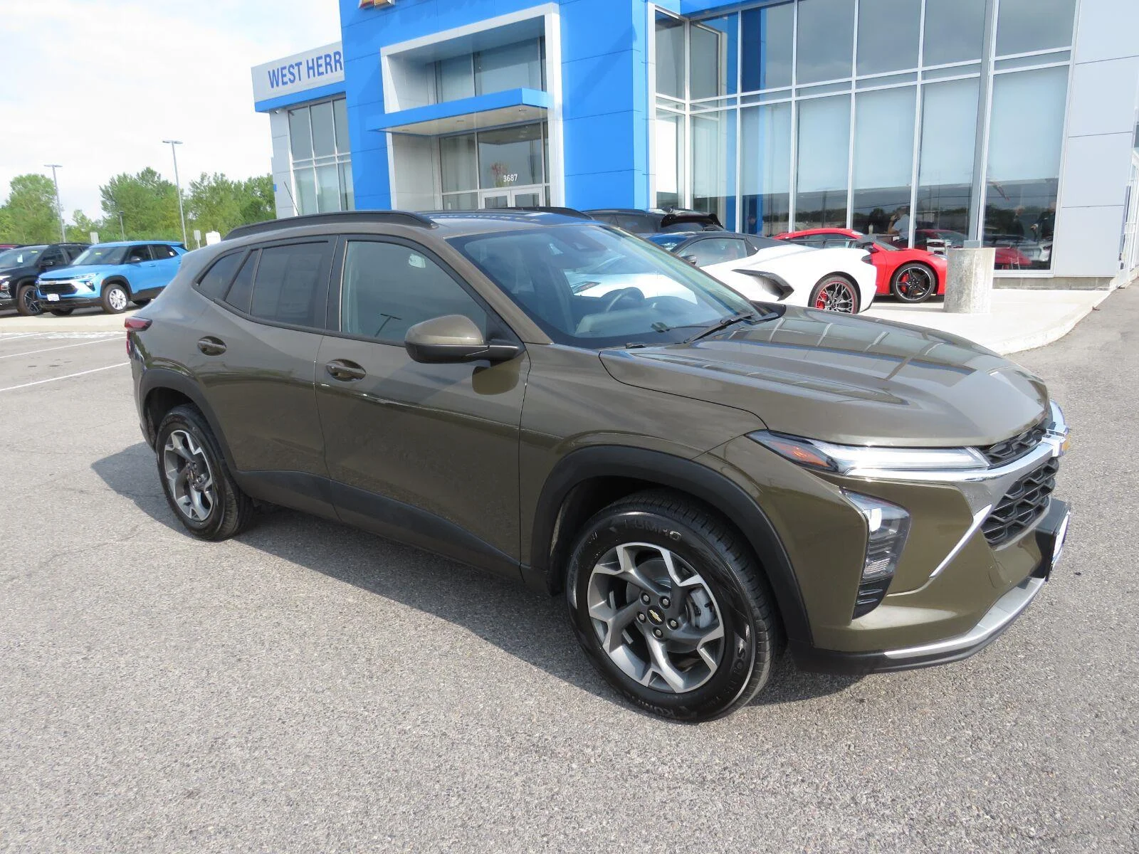 Used 2024 Harvest Bronze Metallic Chevrolet LT image 2
