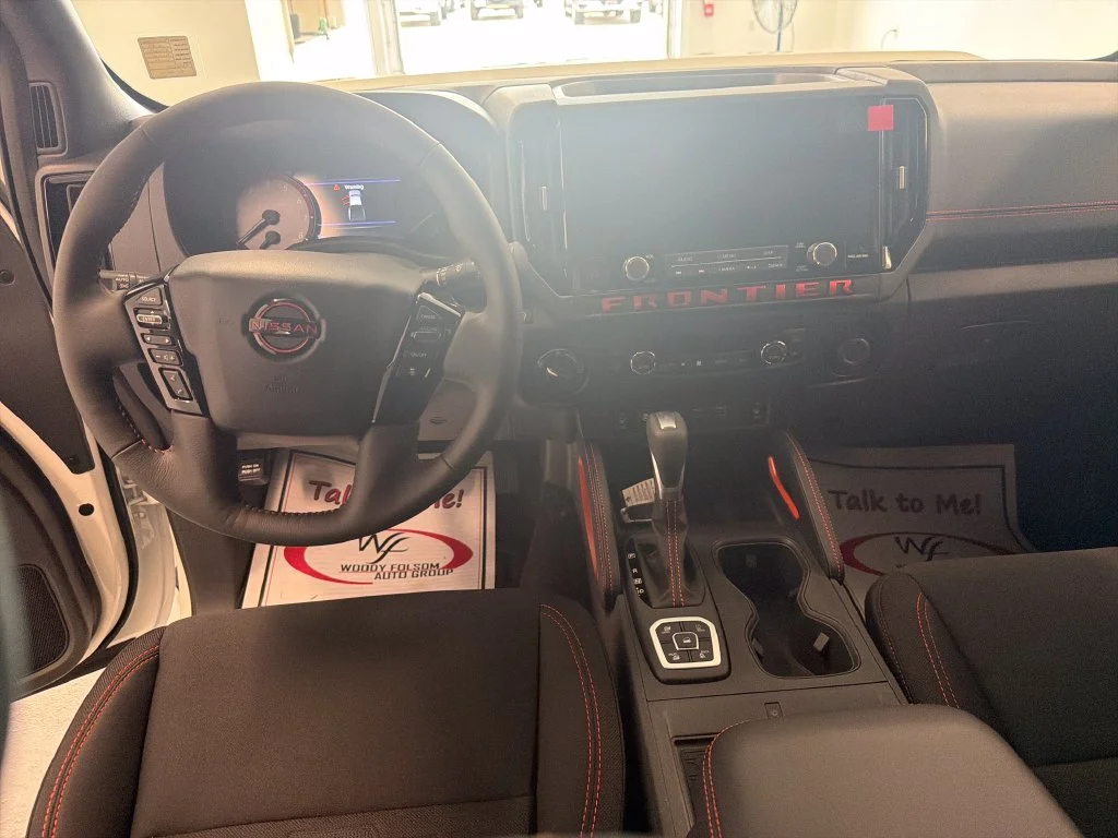 New 2027 Glacier White Nissan Crew Cab PRO-4X® image 15
