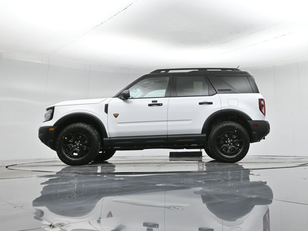 New 2026 Oxford White Ford Badlands image 7