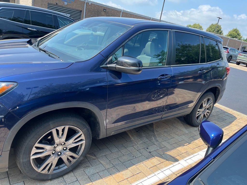 Certified Used 2021 Obsidian Blue Pearl Honda EX-L image 5