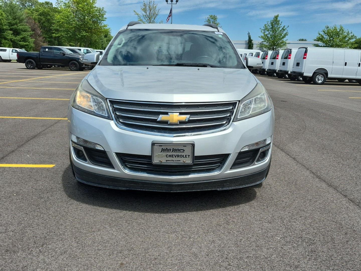 Used 2017 Chevrolet Traverse 1LT with VIN 1GNKRGKD9HJ293899 for sale in Corydon, IN