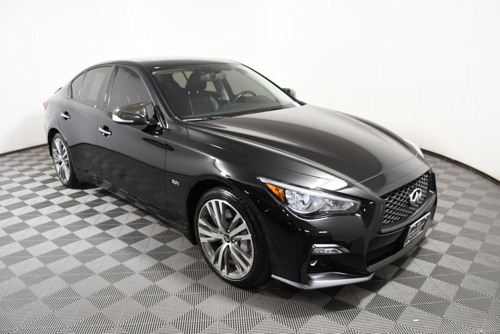 Used 2018 Black Obsidian INFINITI Sport image 8