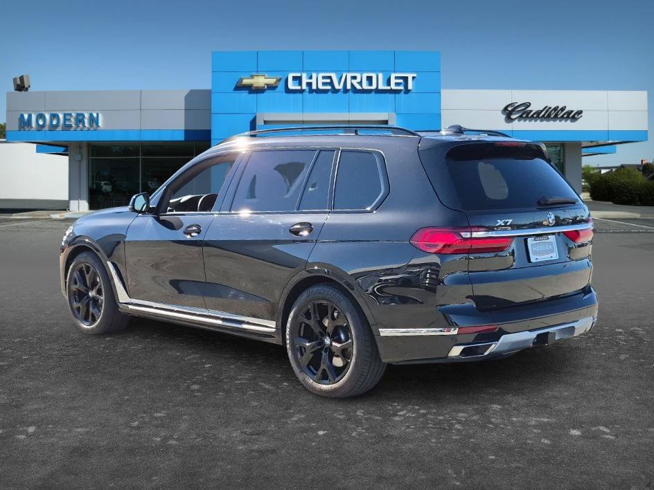 Used 2022 Black Sapphire Metallic BMW xDrive40i image 3