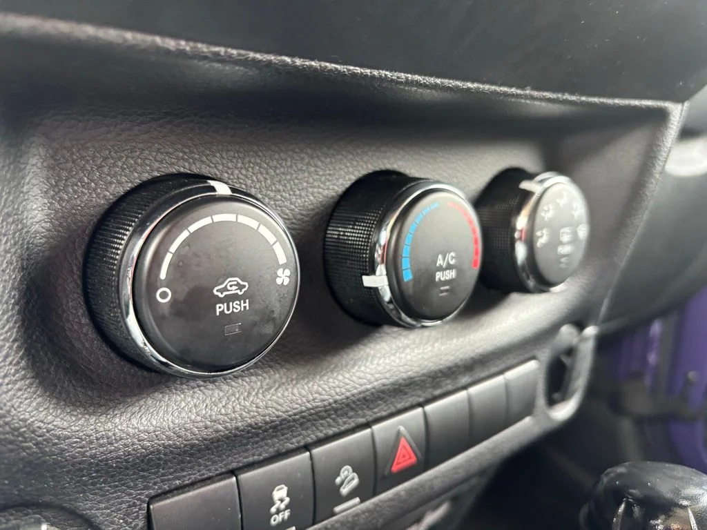Used 2017 Purple Jeep Unlimited Sport image 21
