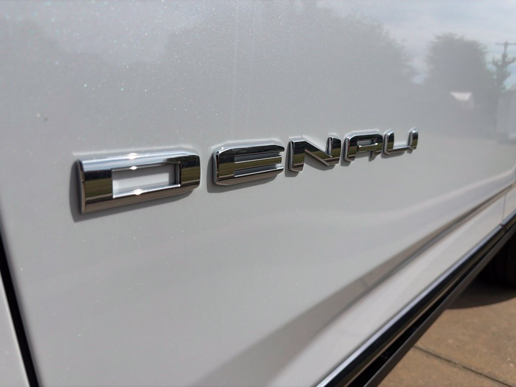 New 2026 Glacier White Tricoat GMC Denali Ultimate image 15