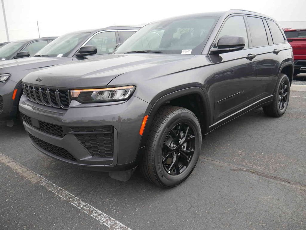 New 2026 Baltic Gray Metallic Clear-Coat Exterior Paint Jeep Laredo image 3
