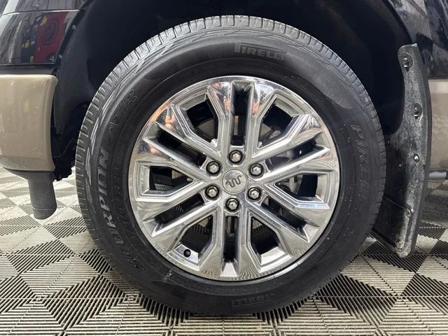 Used 2025 Agate Black Metallic Ford King Ranch image 10
