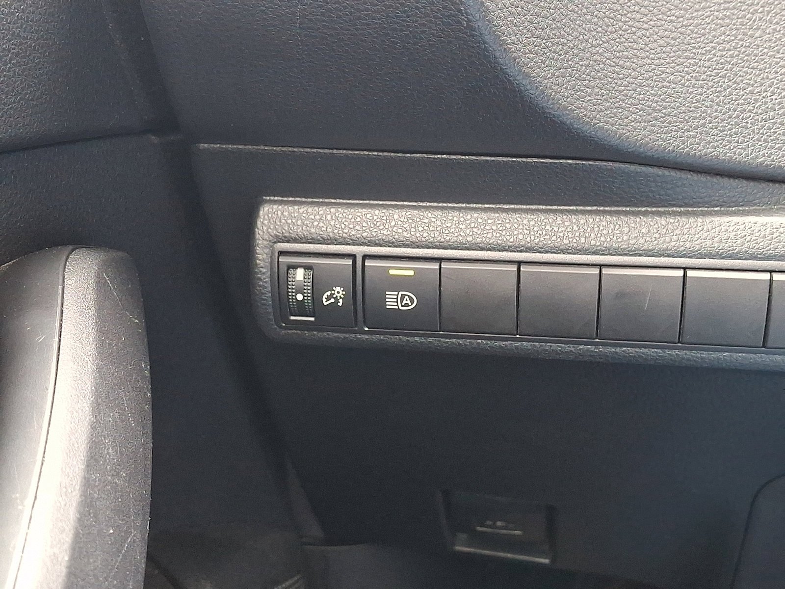Used 2023 Classic Silver Metallic Toyota LE image 25