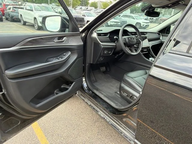 Used 2023 Black Jeep Limited image 8