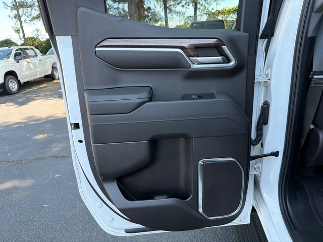 Used 2023 SUMMIT WHITE Chevrolet RST image 21