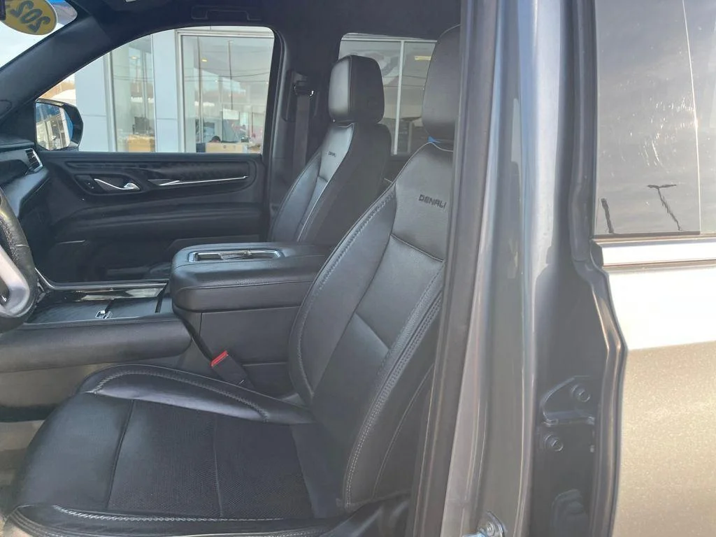 2023 GMC Yukon Denali - Photo 20