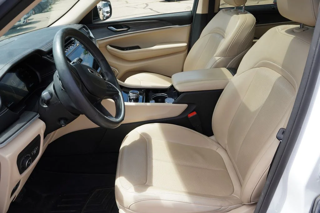 Used 2021 Bright White Clearcoat Jeep Limited image 6