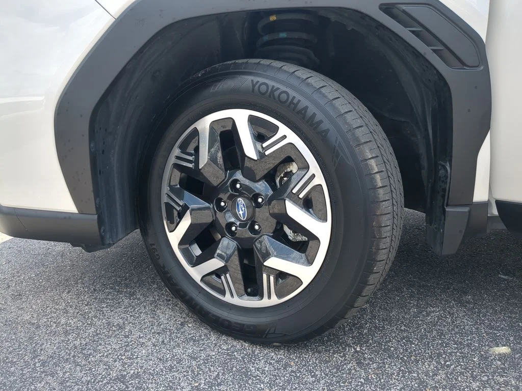 Certified Used 2025 White Subaru Premium image 32
