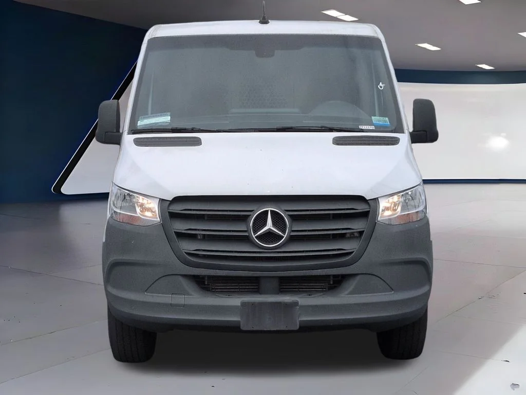 Used 2023 White Mercedes-Benz Cargo 144 WB image 7