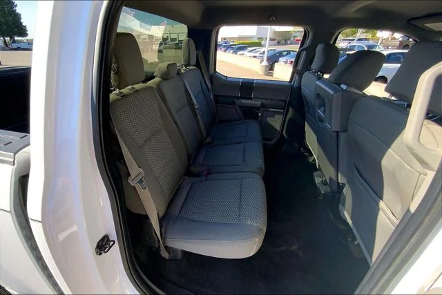 Used 2015 Oxford White Ford XLT image 25