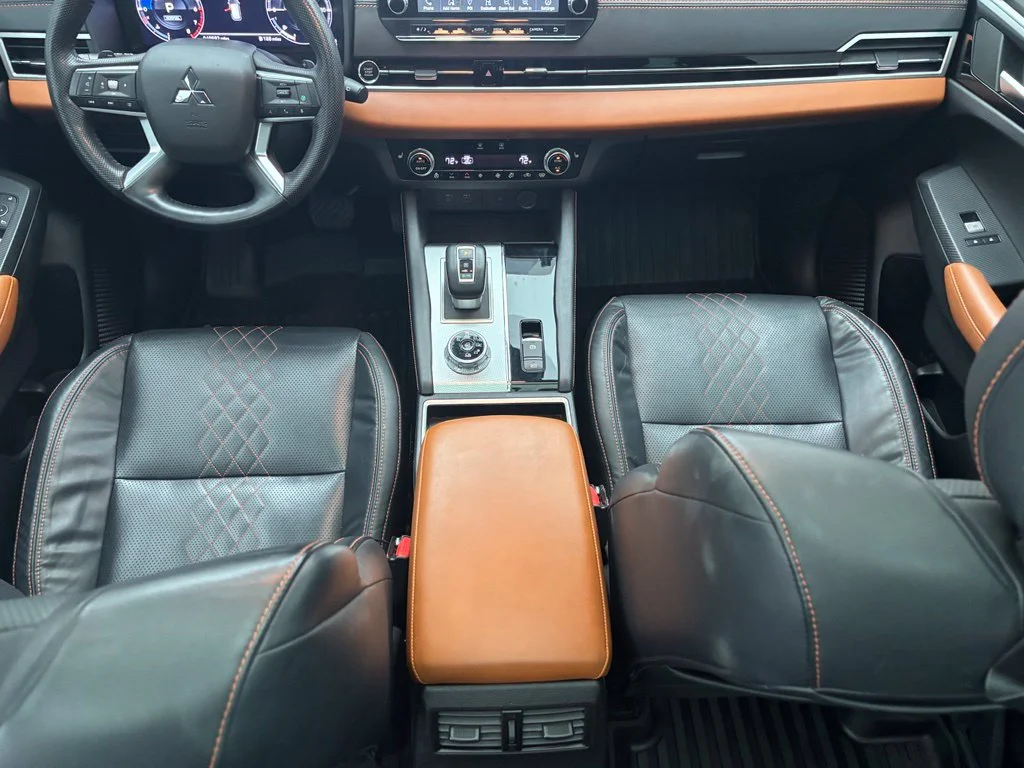 Used 2022 Black Mitsubishi SEL image 40