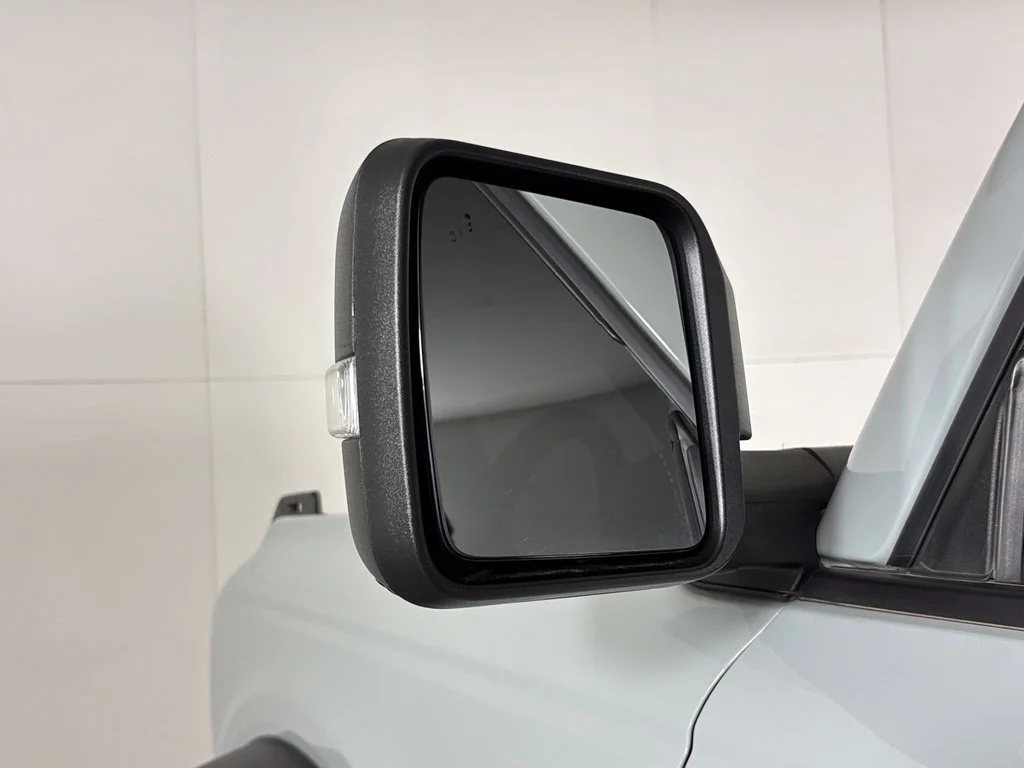 Used 2022 Green Ford Wildtrak image 13
