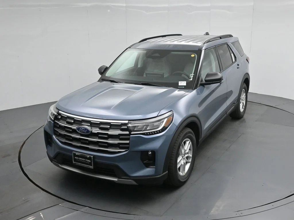 New 2026 Vapor Blue Metallic Ford Active image 35